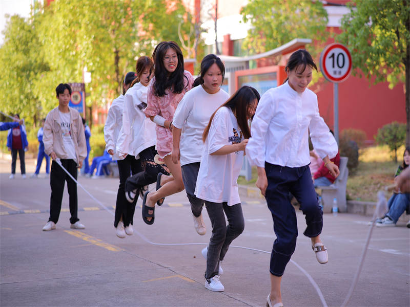 第二屆校園趣味運(yùn)動(dòng)會-項(xiàng)目1